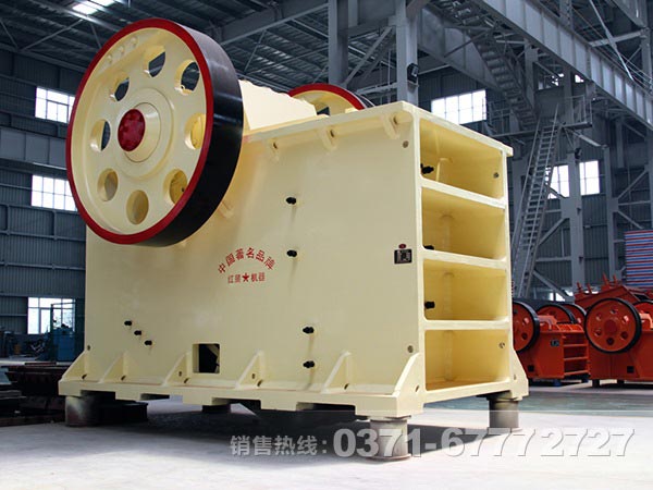 顎式粉碎機(jī)顎板、肘板和邊護(hù)板哪種好？