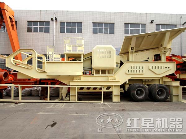 投資一臺(tái)小型移動(dòng)式破碎機(jī)需要多少錢(qián)