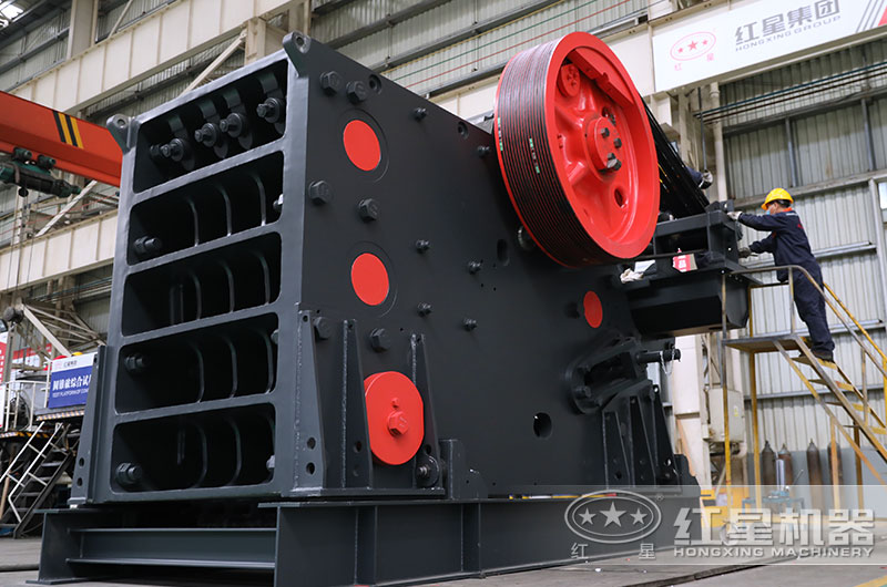 鄂破碎機900x1200時產(chǎn)多少噸？多少錢？