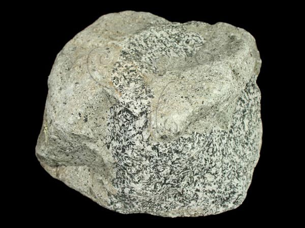 乘載著全套流動(dòng)破碎篩分機(jī)，小小的石頭實(shí)現(xiàn)了大大的夢(mèng)想