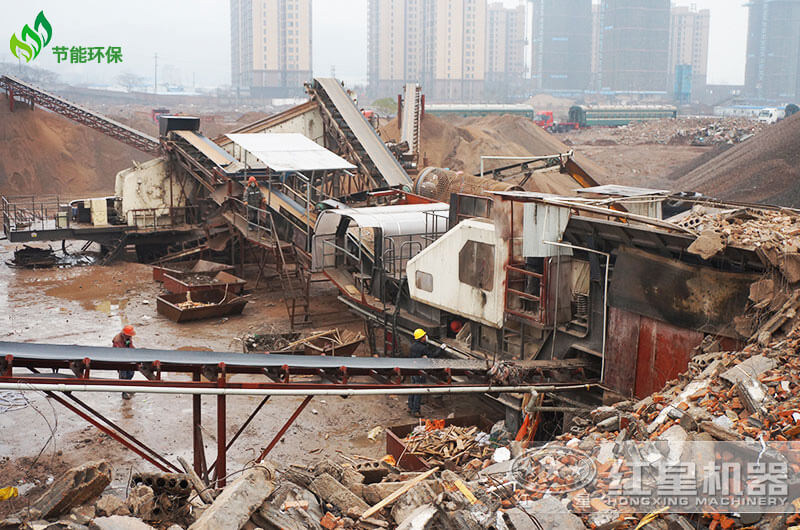 移動破碎機(jī)處理建筑垃圾，湖南客戶現(xiàn)場