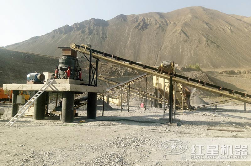 中型碎石機(jī)多少錢一臺(tái)，一天能碎多少石頭？