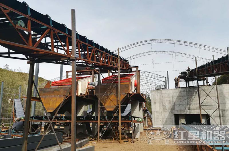 一噸原石出多少噸12、13石子？都需要哪些石子碎石機(jī)設(shè)備？